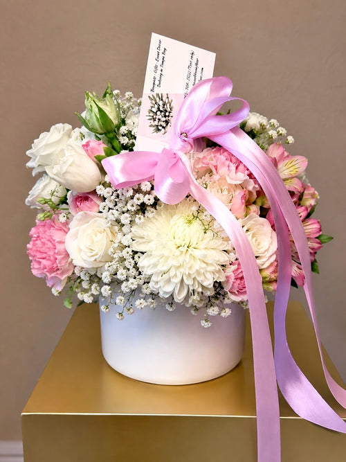 Blush & Bloom Mug Arrangement