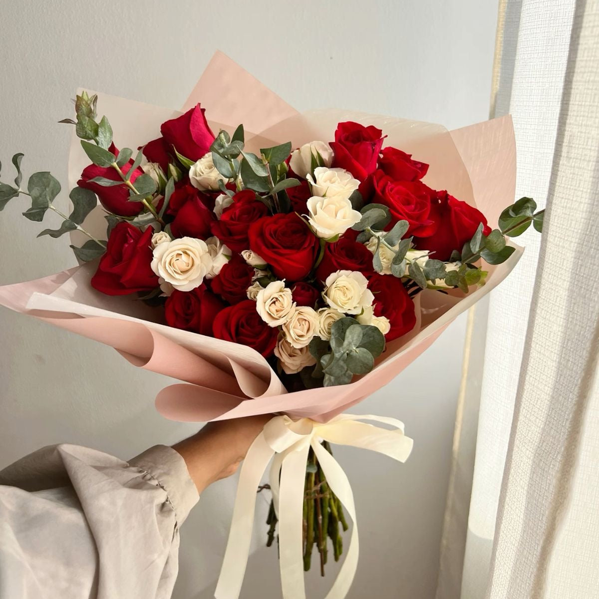 Red & Ivory Romance Bouquet